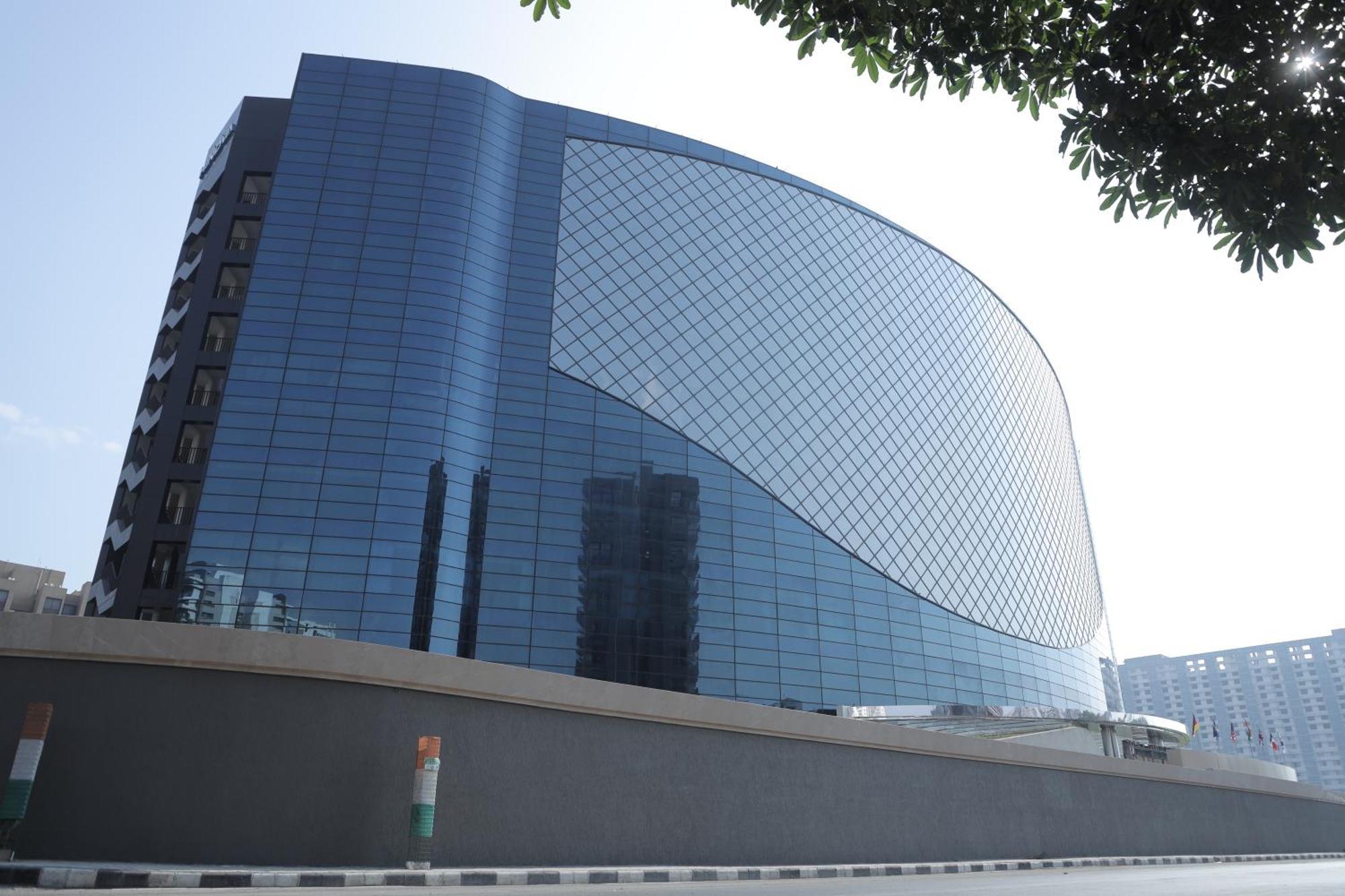 The World Surat Hotel Exterior photo
