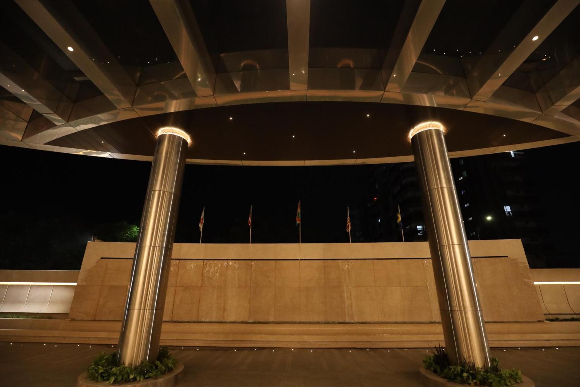 The World Surat Hotel Exterior photo